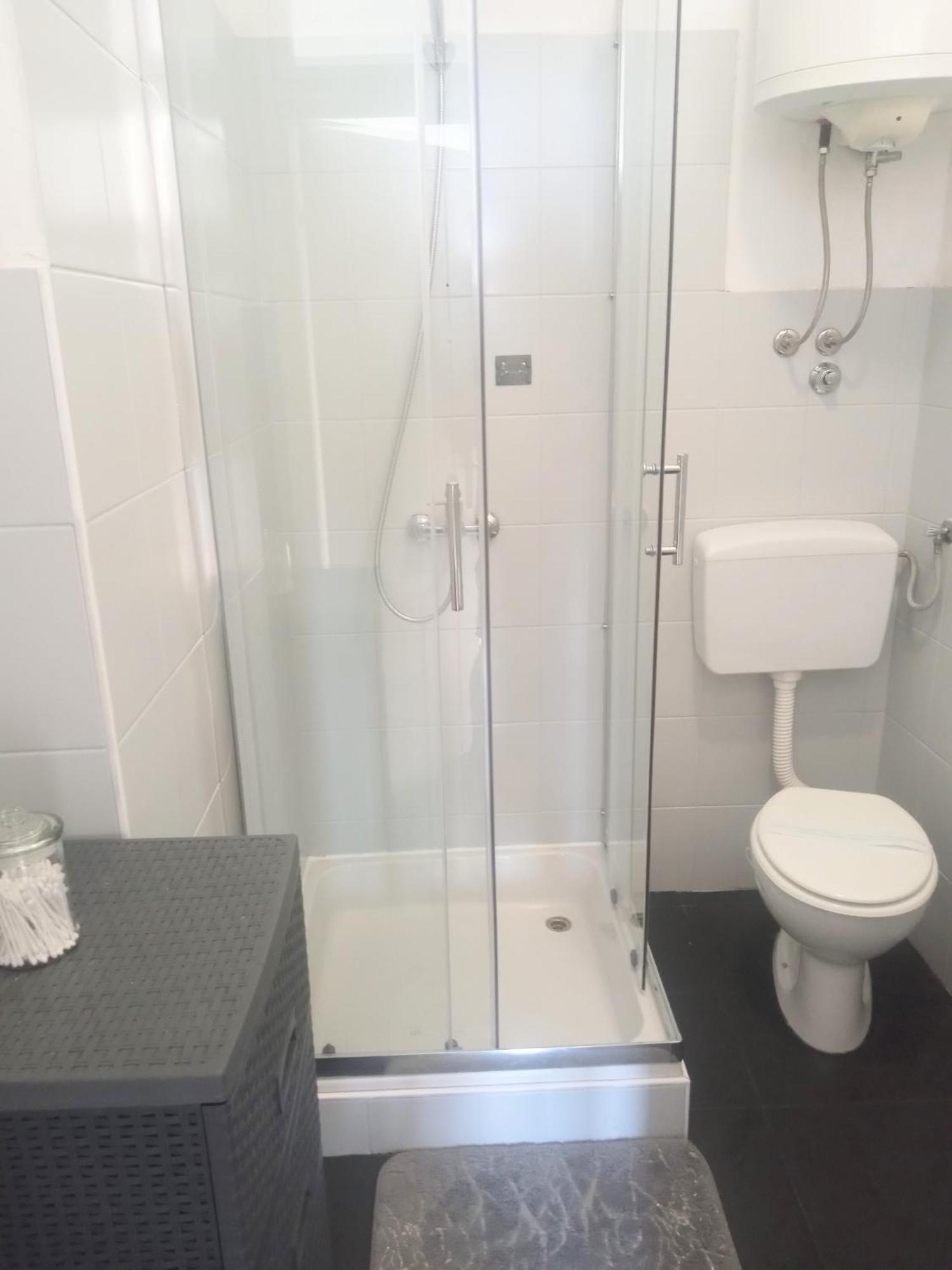 Apartman Petra 塞尼 外观 照片