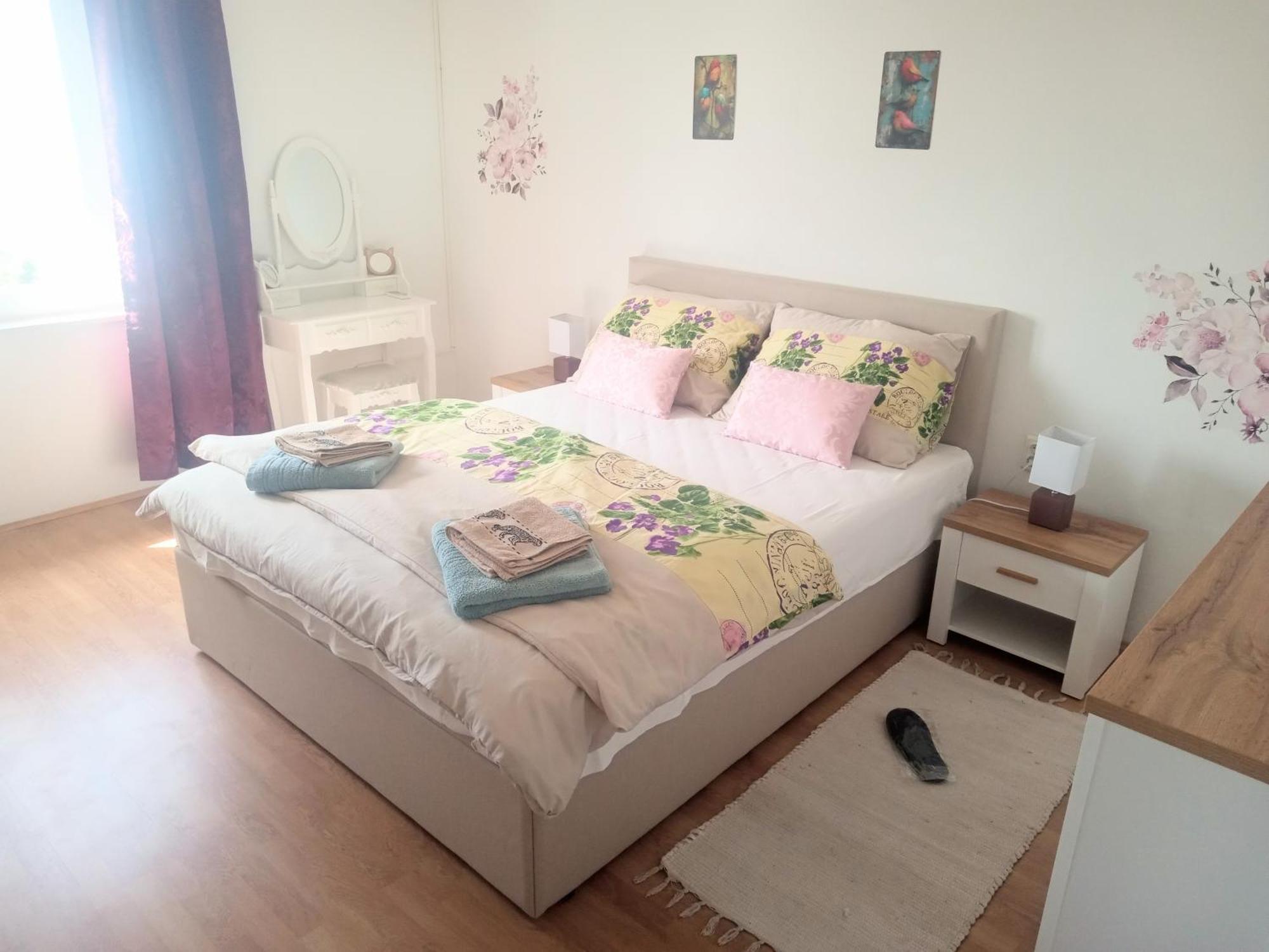 Apartman Petra 塞尼 外观 照片